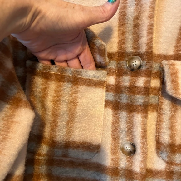 Cool shacket! - Picture 6 of 8